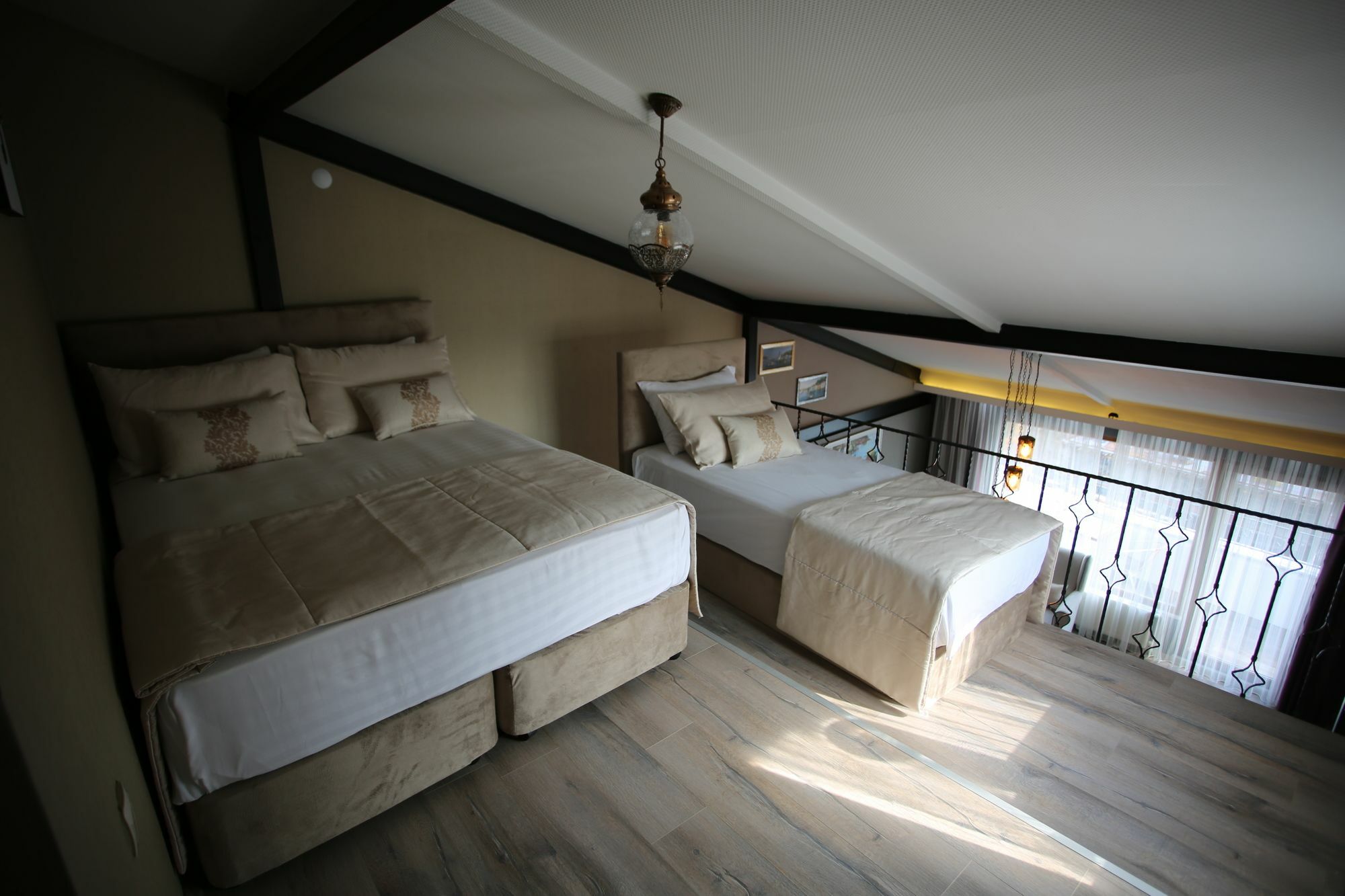 Artist Aparthotel