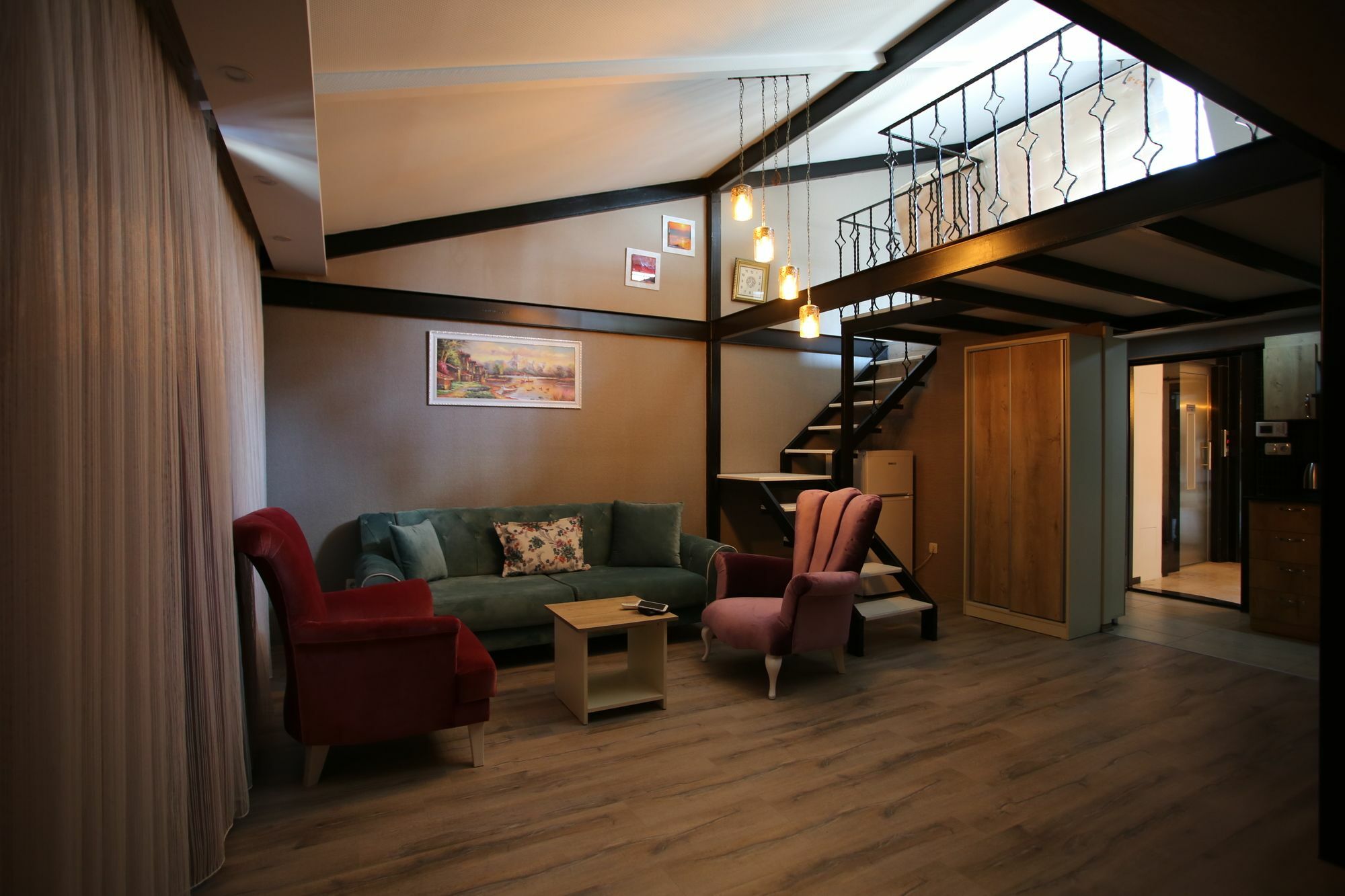 Artist Aparthotel