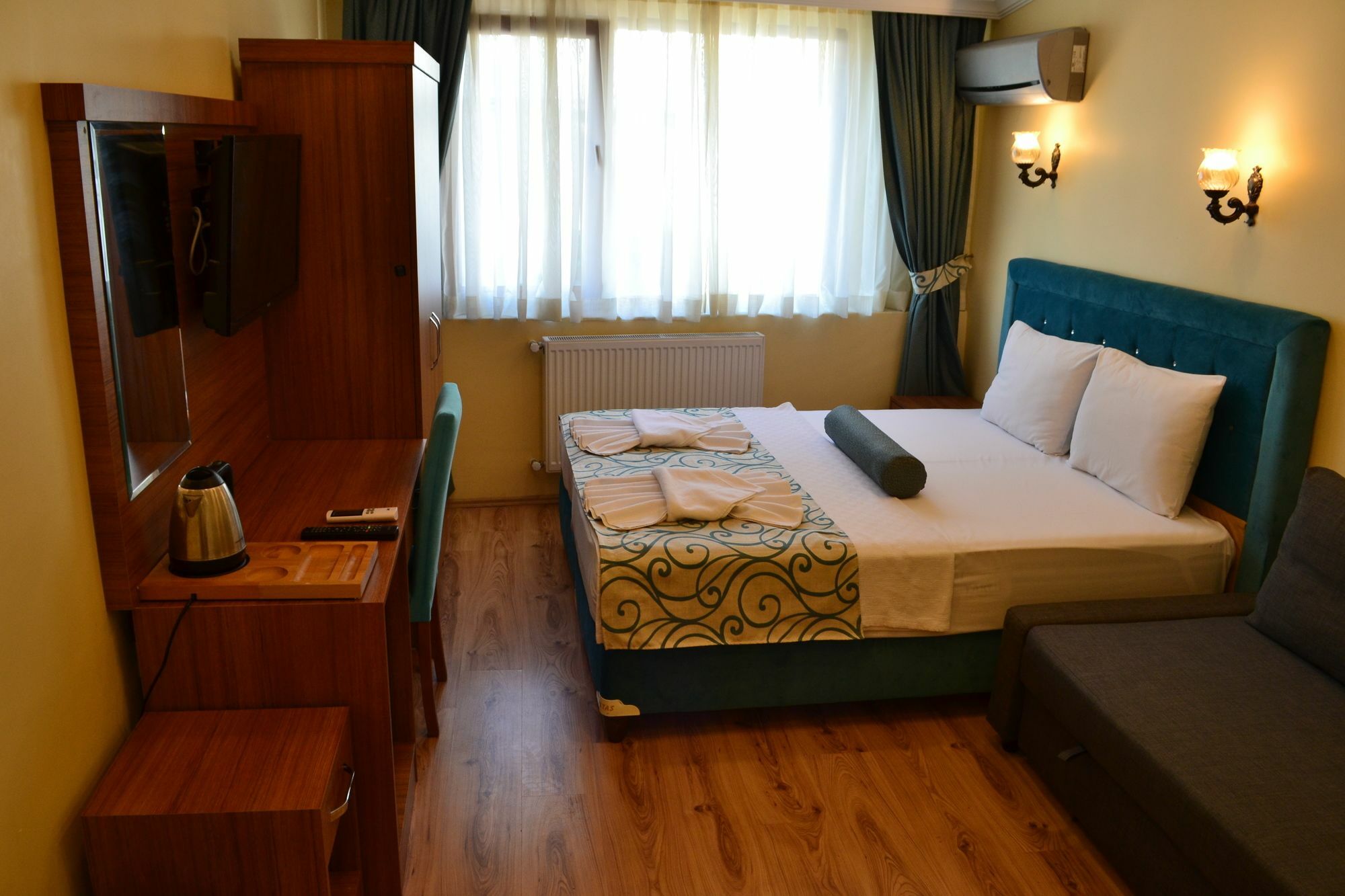 Riverland & Hotel Istanbul