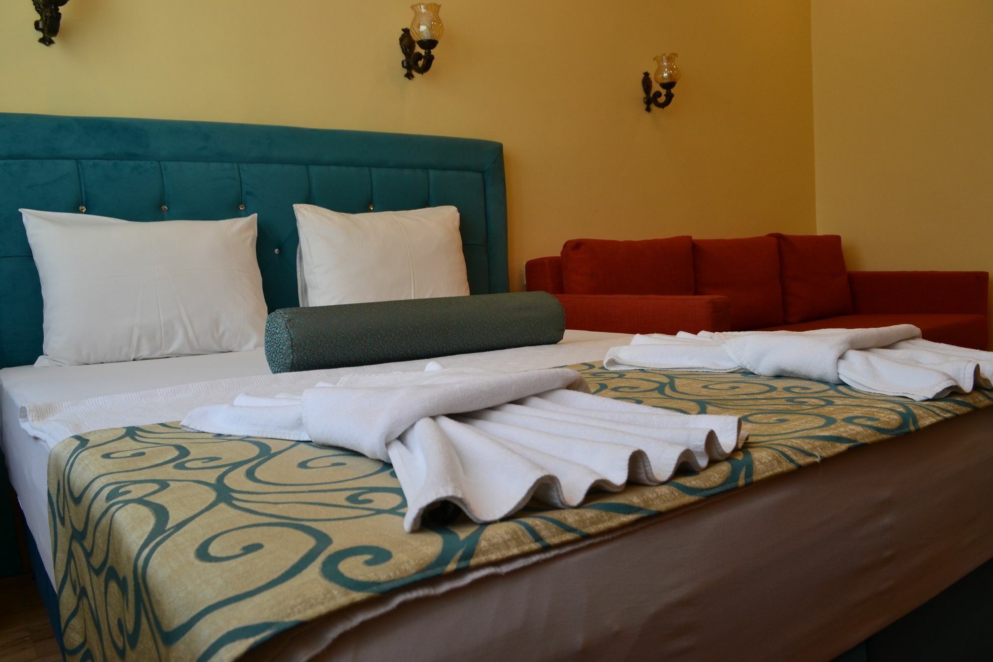 Hotel Riverland &