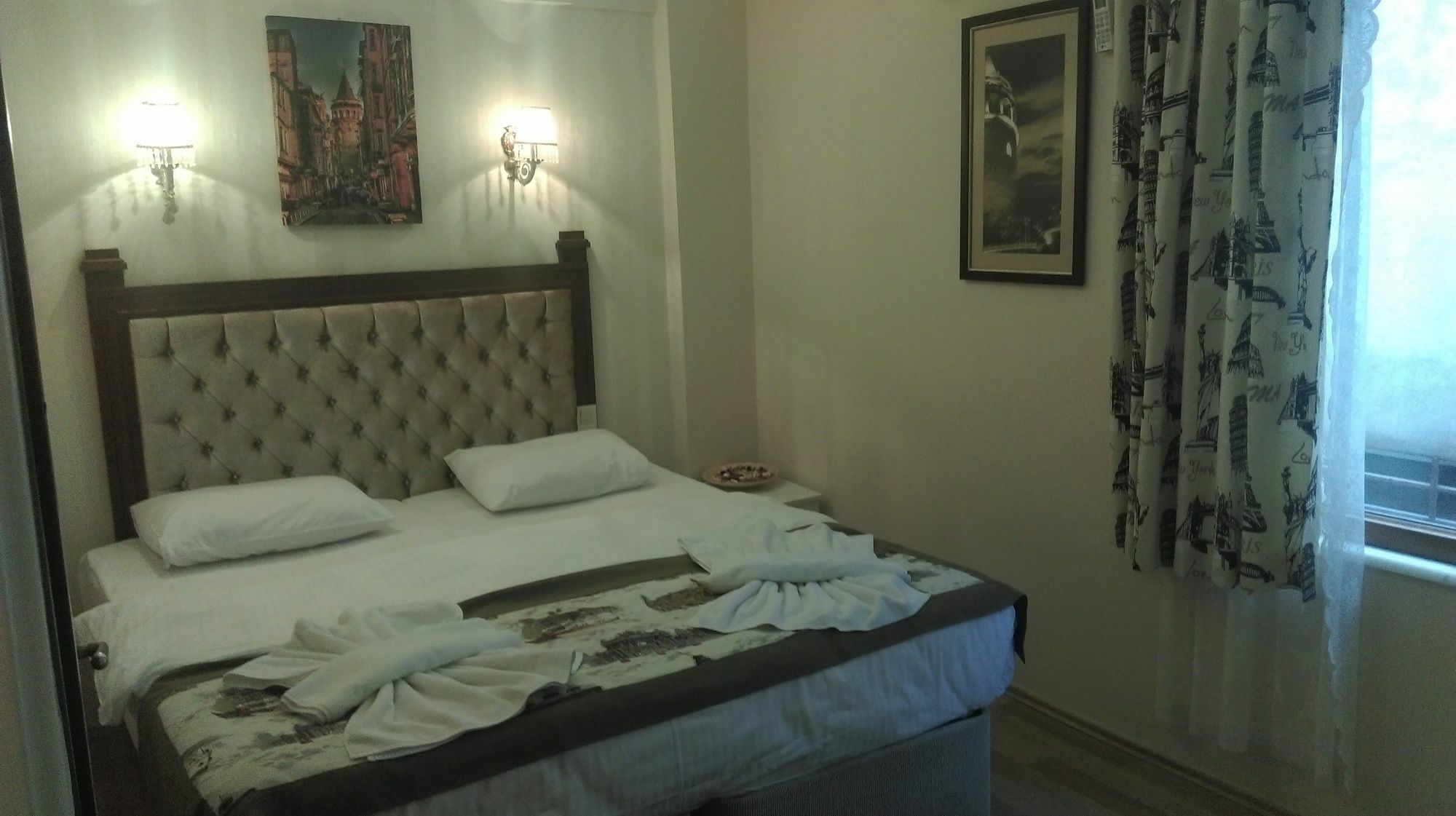 Economy hotel Mini House