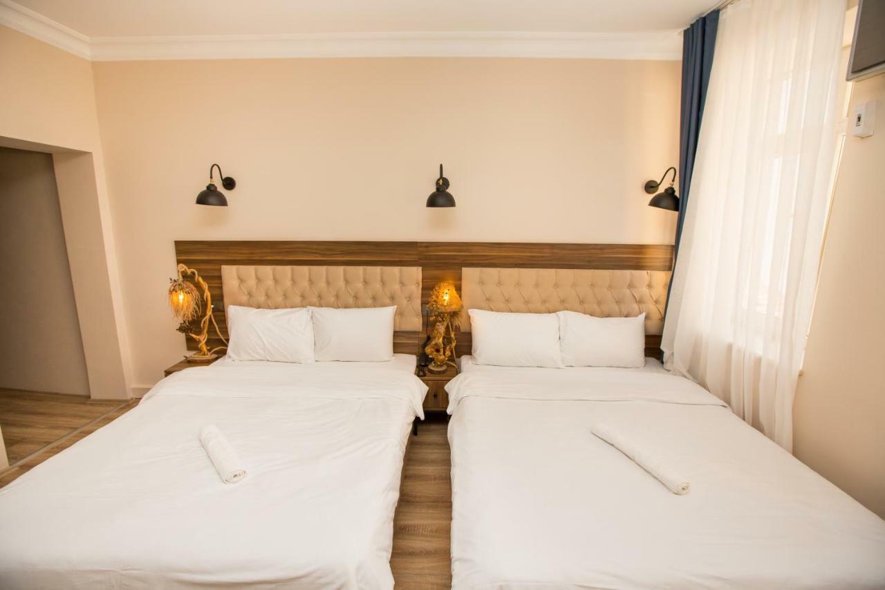 Corner Garden Hotel