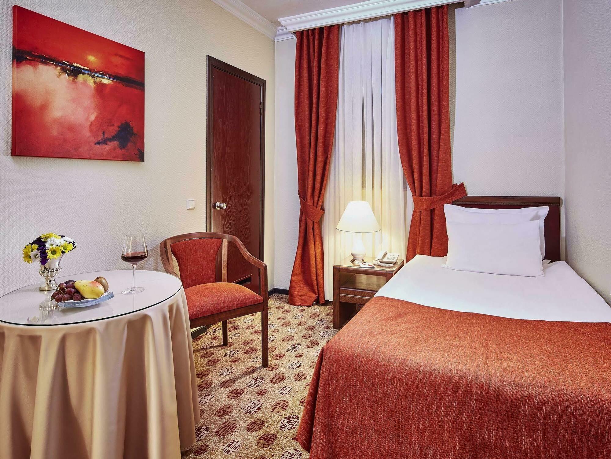 Güneş Merter Hotel 4*