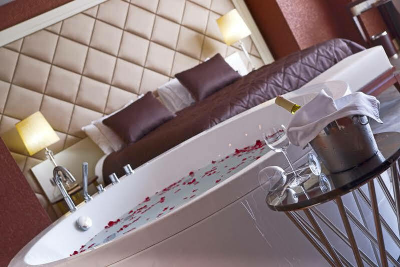 Taba Luxury And Istambul