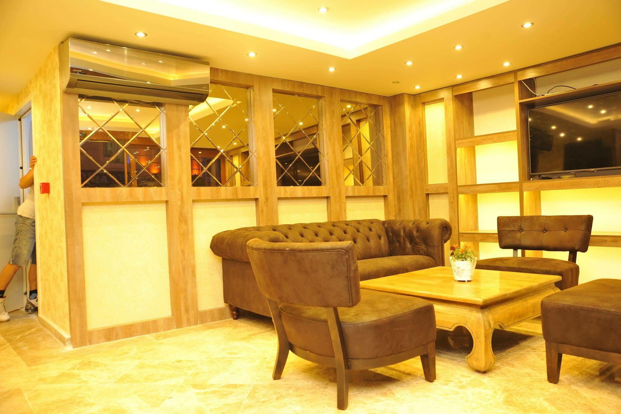 Comfort Elite Old Hotel 3*