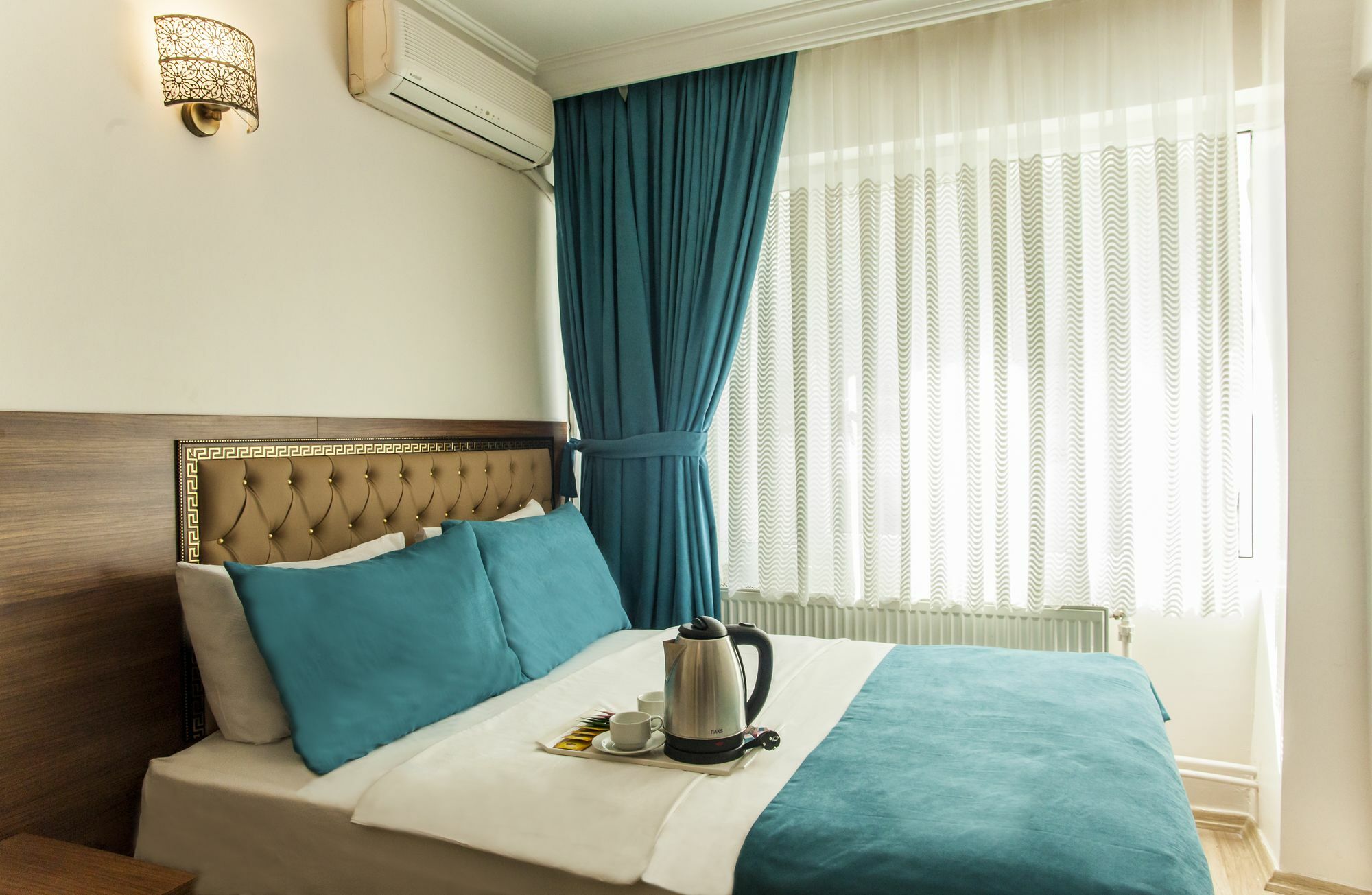 Sirkeci And Hotel
