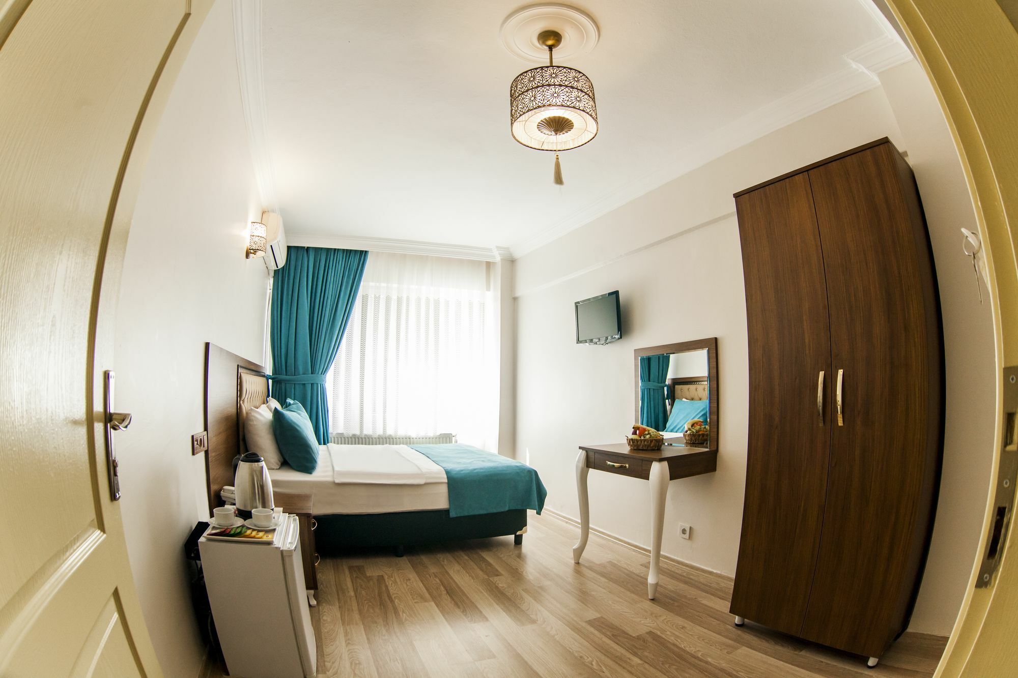 Sirkeci And Hotel Istanbul