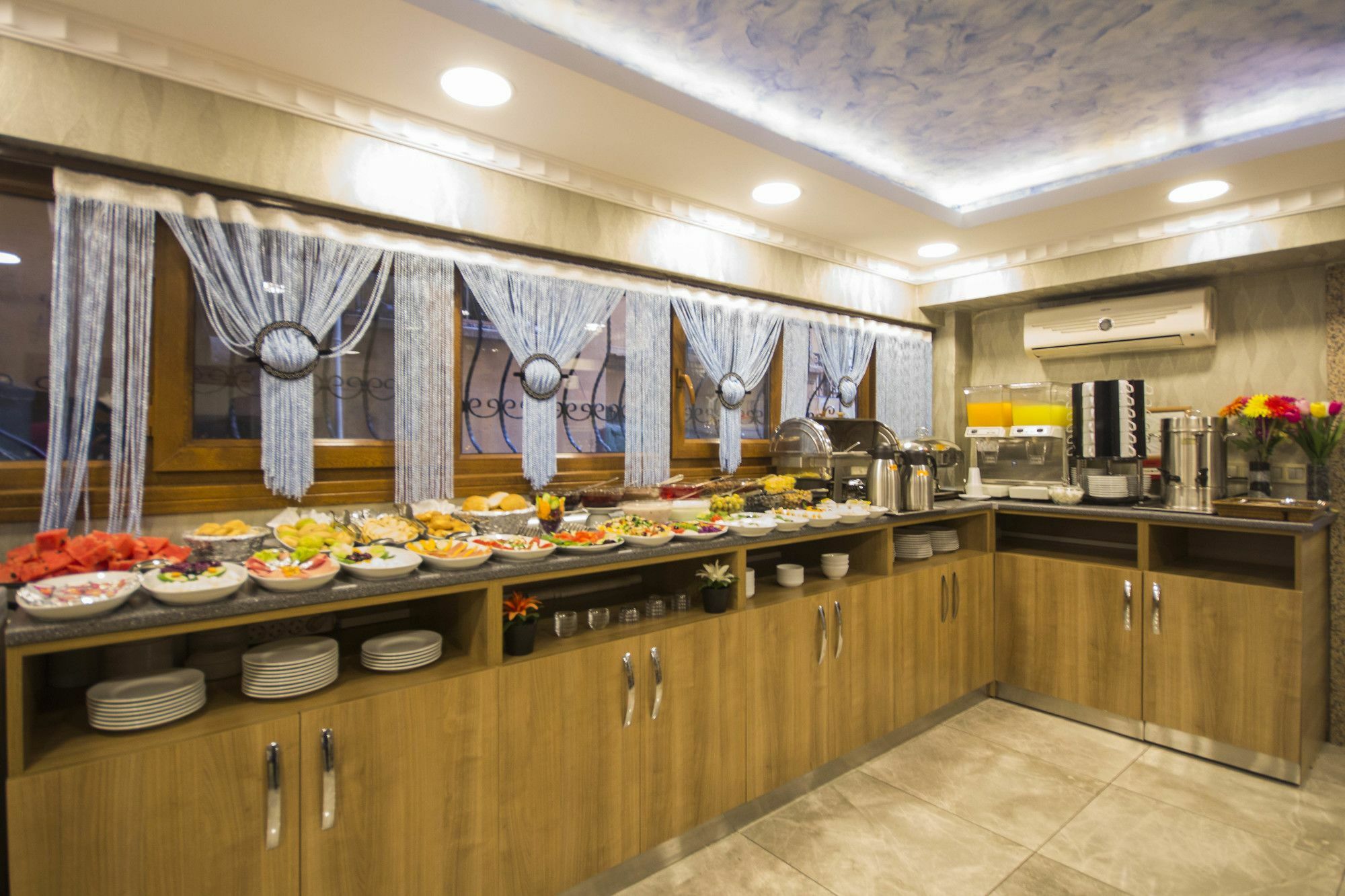 Bestur Otel *