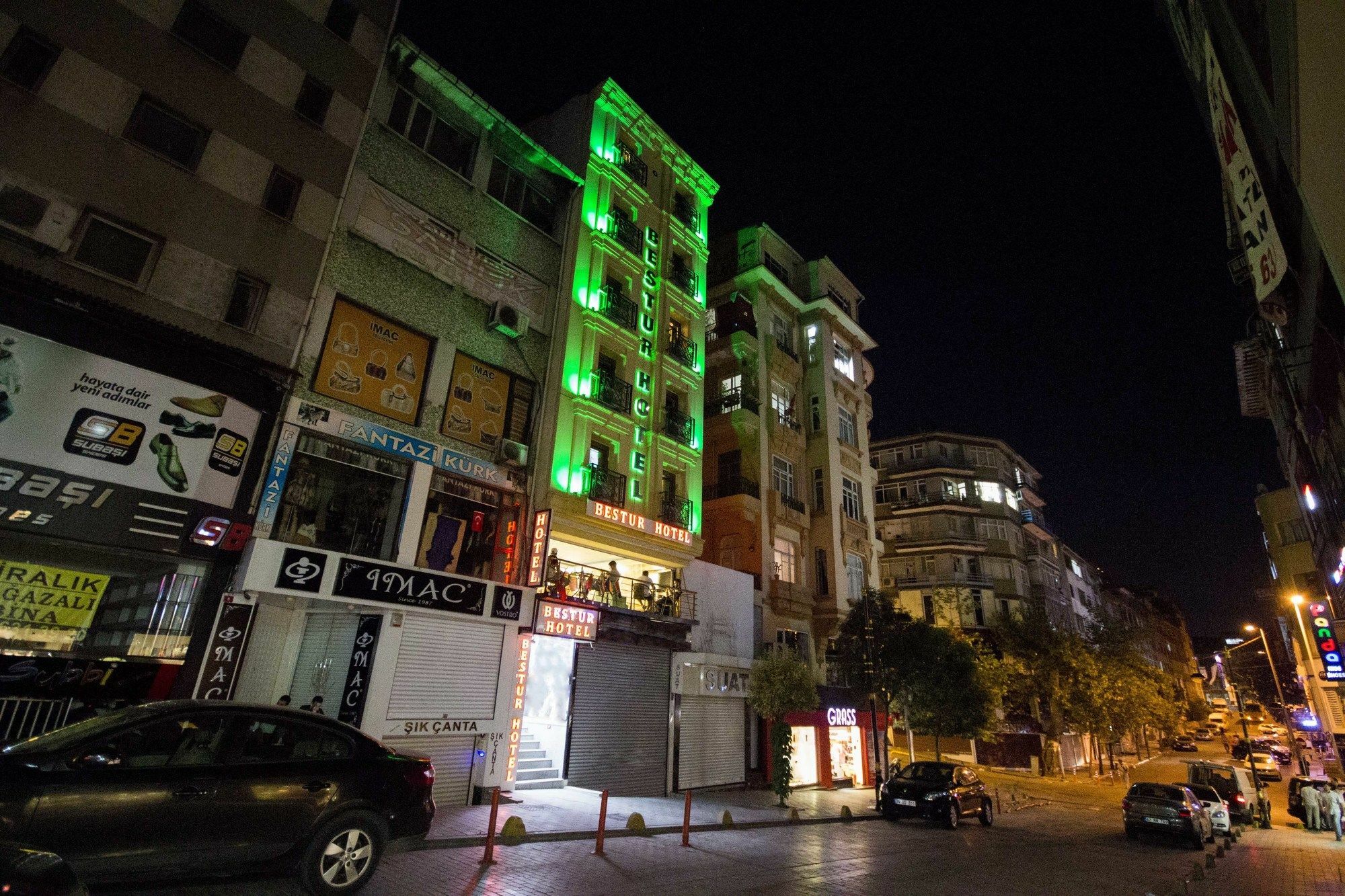 Otel Bestur *
