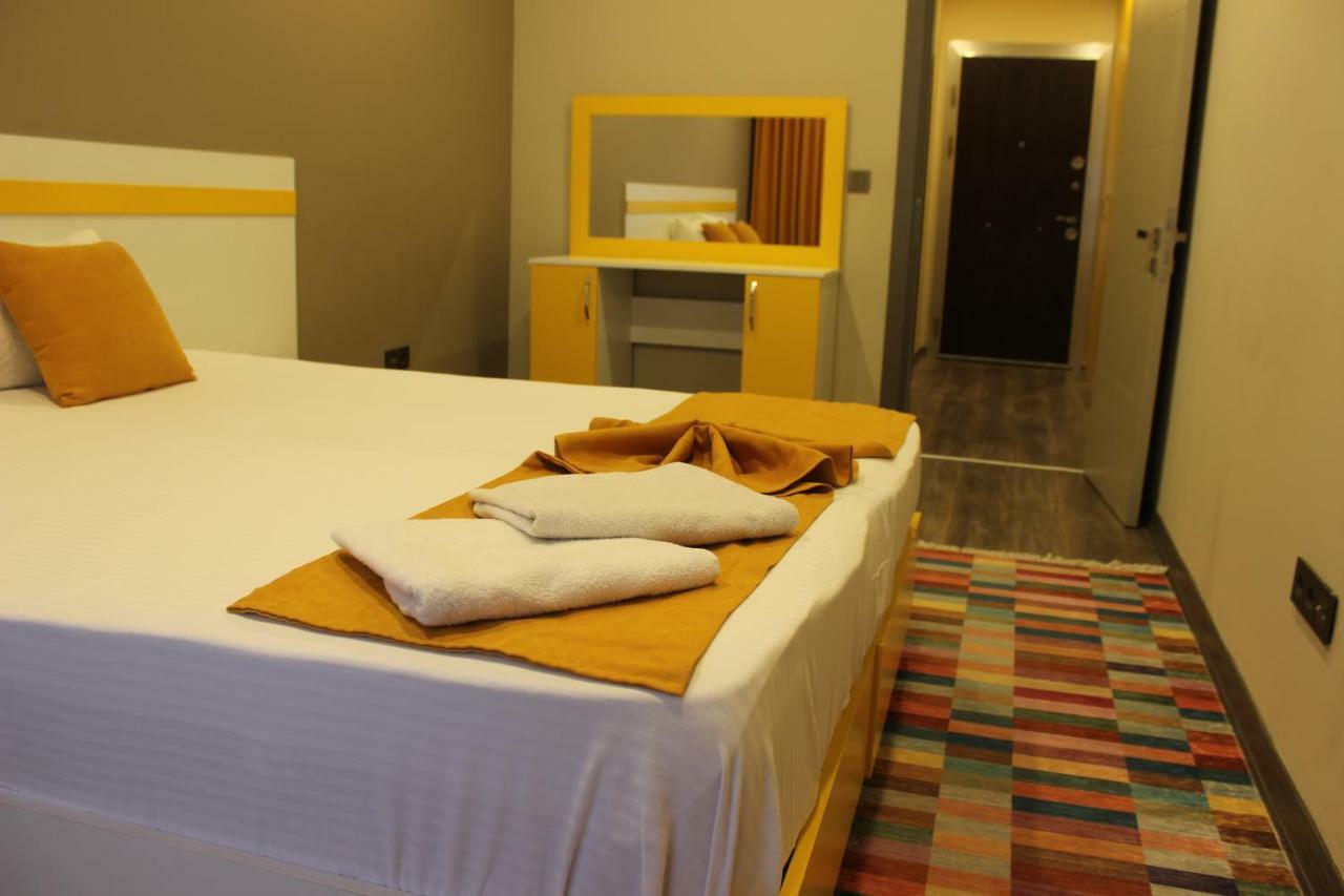 Aparthotel Agora