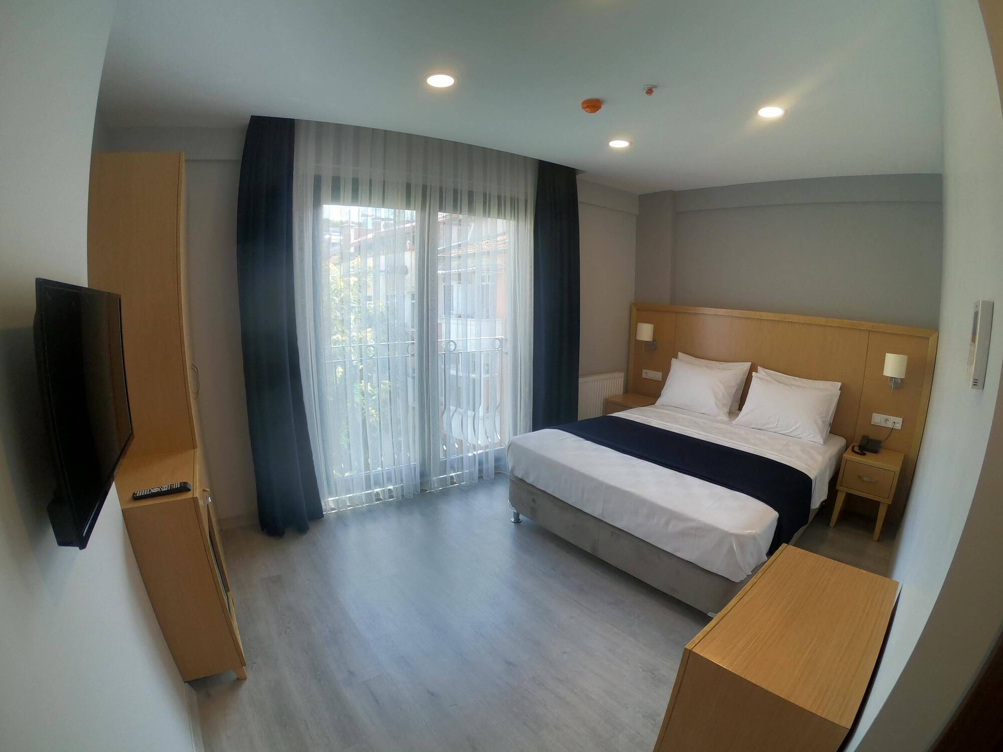 Liberi Taksim 3*