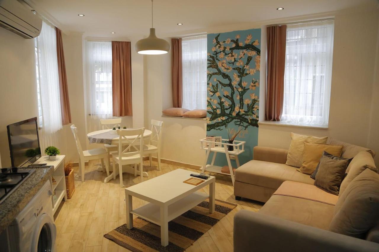 Unique And Experience Taksim Apartment *