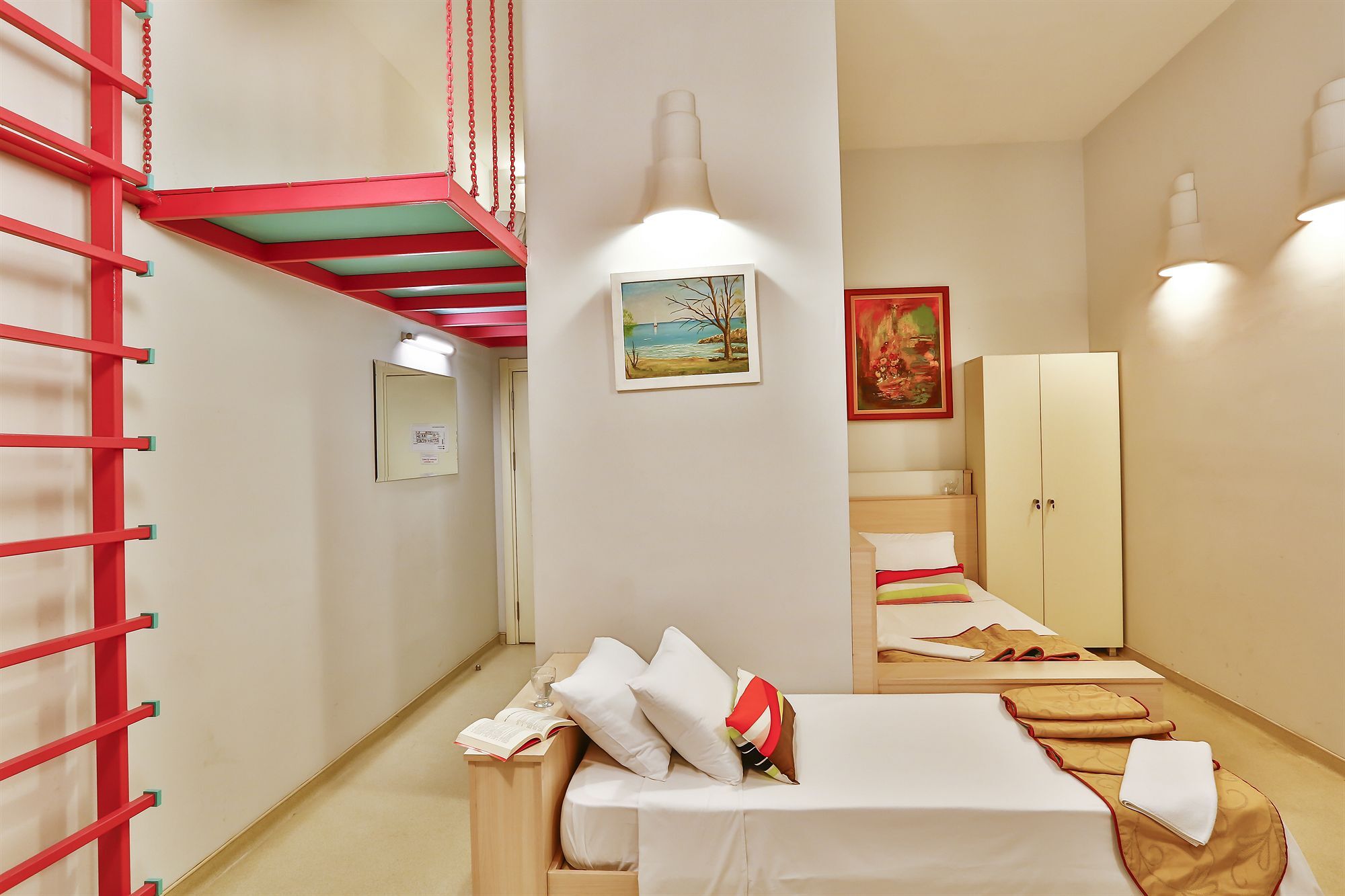 Han Hotel 2*