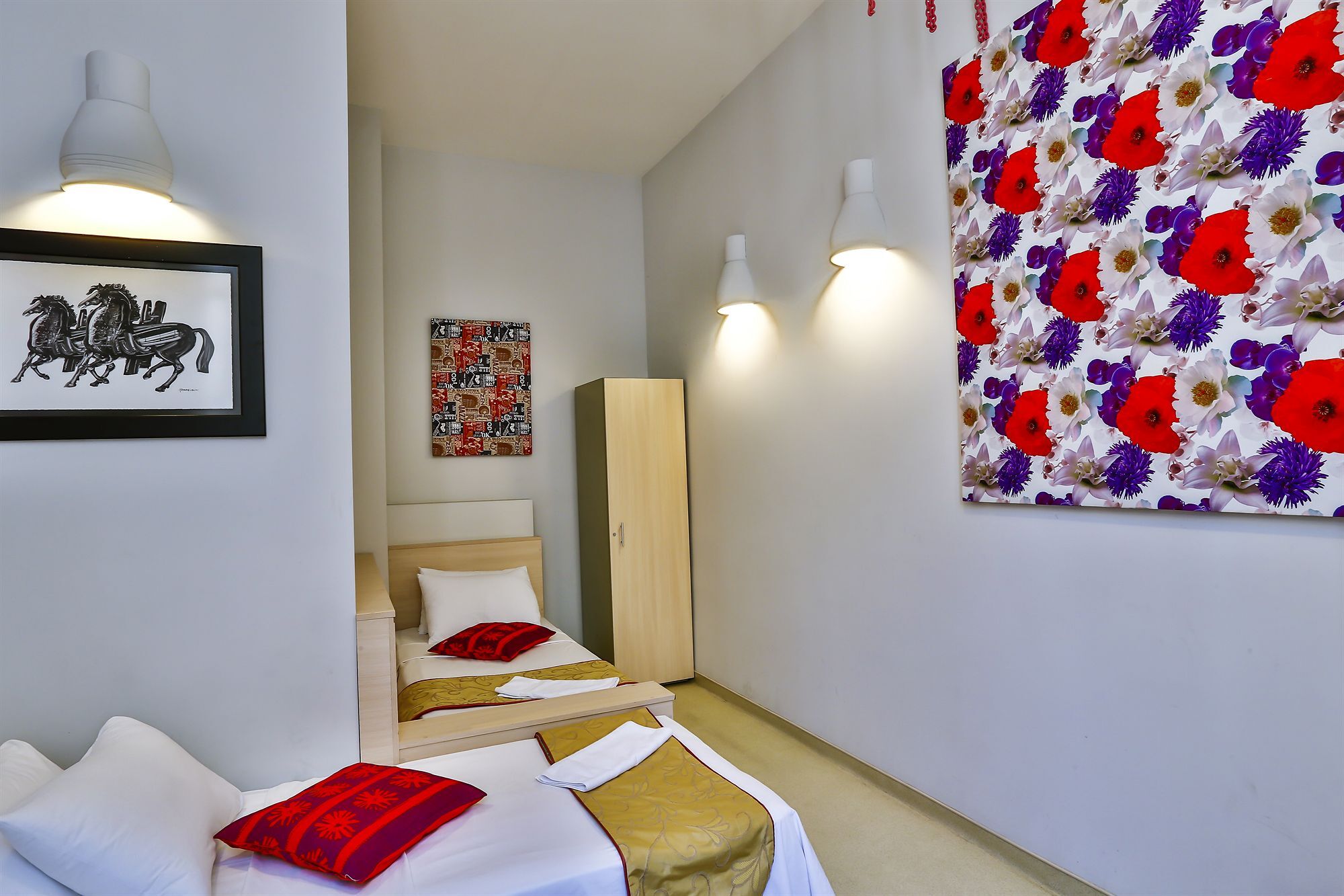 Han Hotel 2*