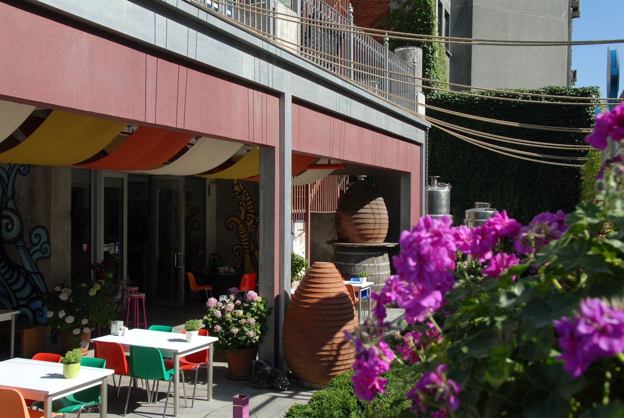 Han Hotel 2*