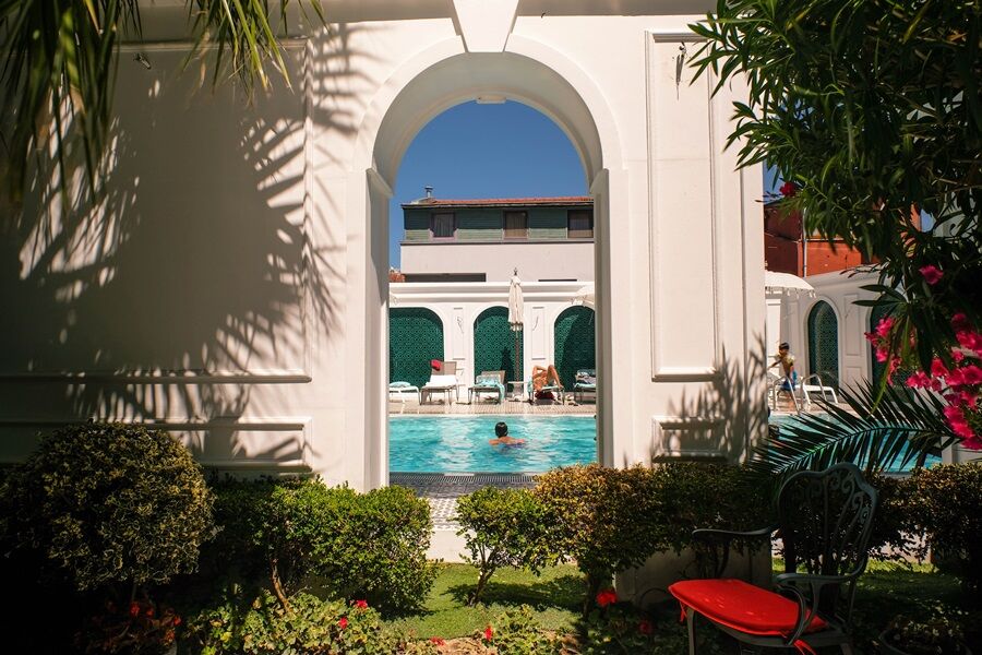 Sura Design & Hotel 4*