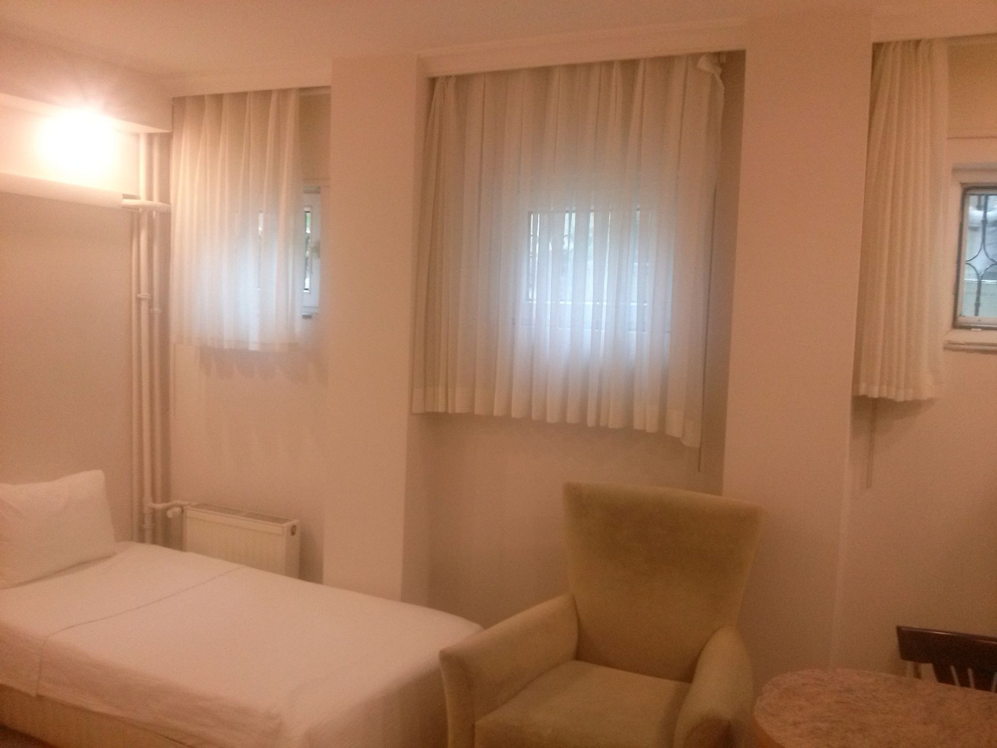 Aparthotel Entes 3*