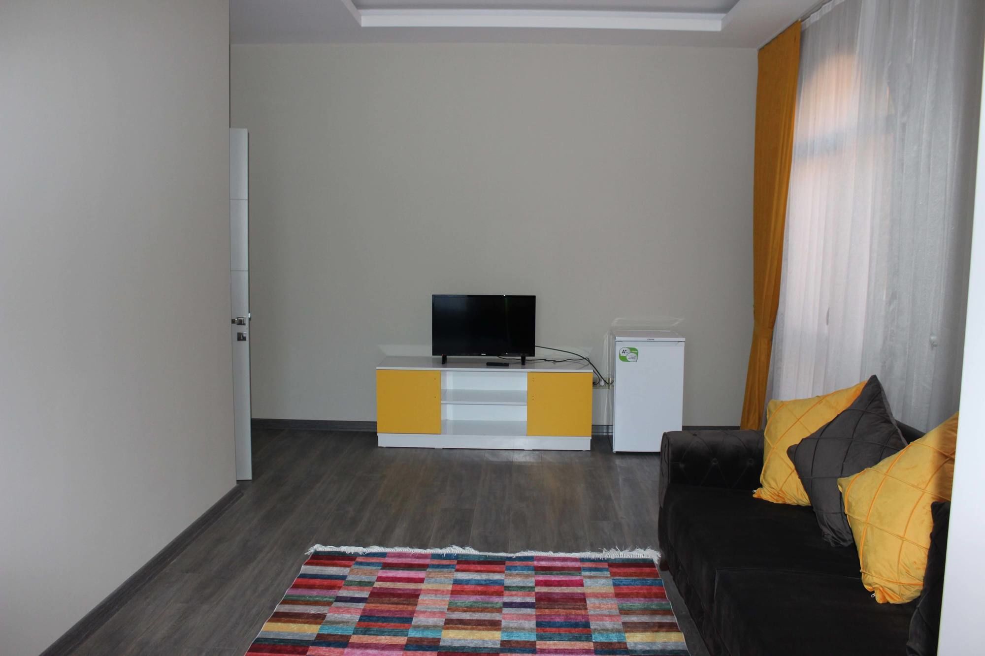 Agora Aparthotel 2*