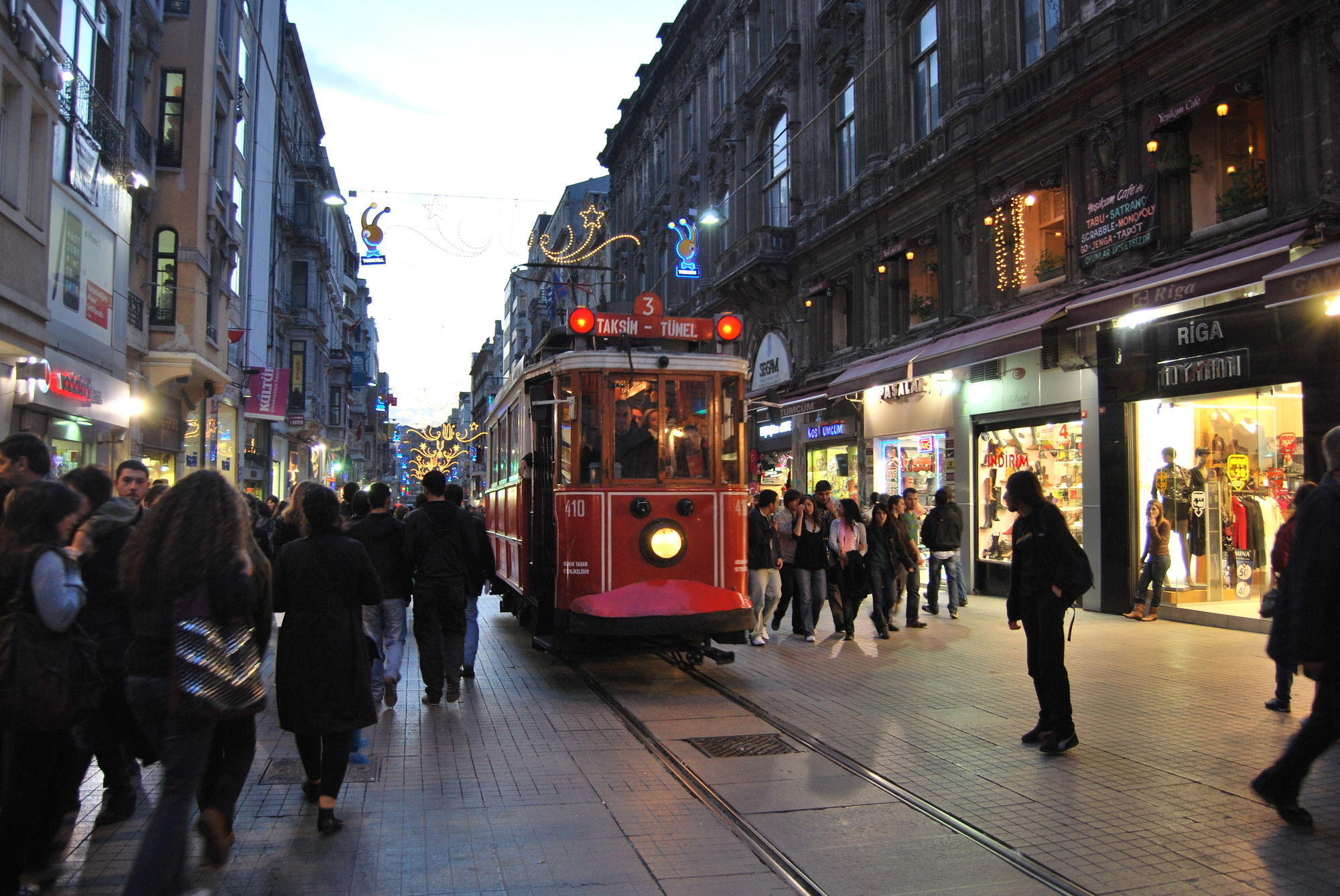 Monarch 3* Istanbul