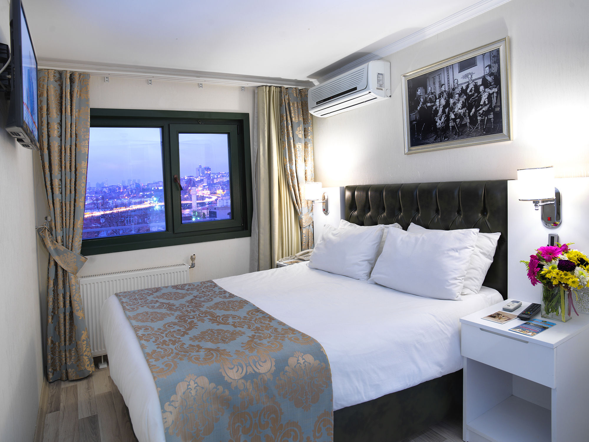 Monarch 3* Istanbul