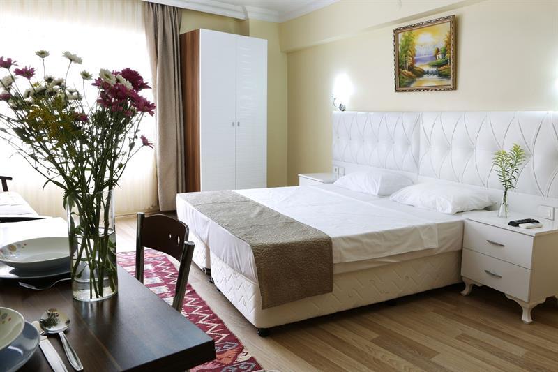 Ekim Apartment