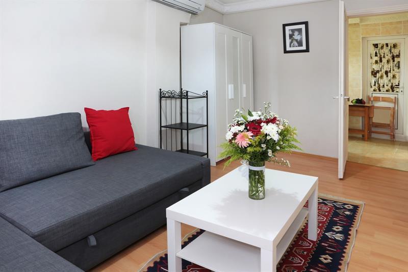 Ekim Apartment *
