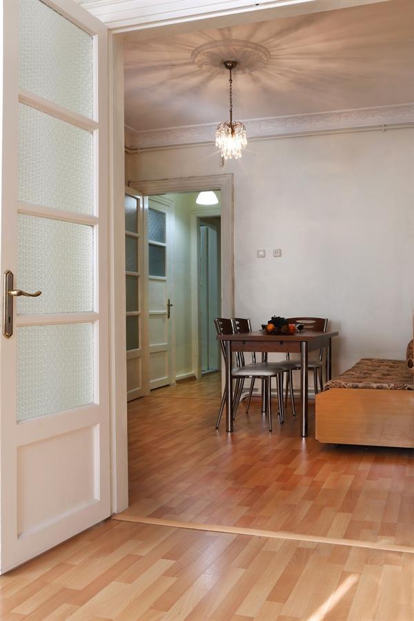Ekim Apartment