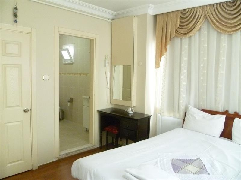 Ekim Apartment