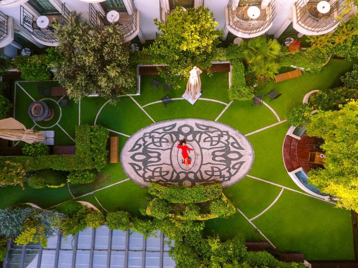 Hotel Sura Design & 4*