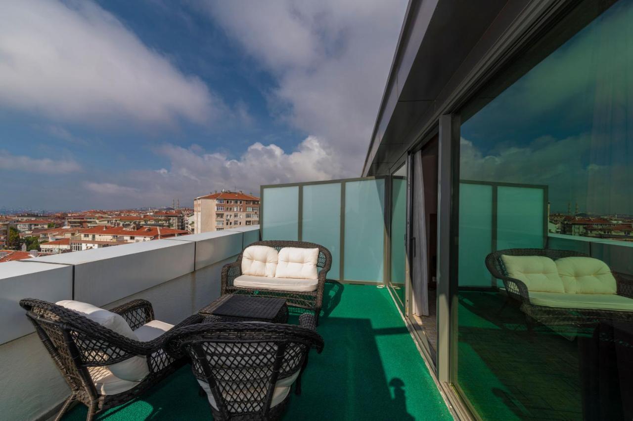 Land Park Hotel 4*