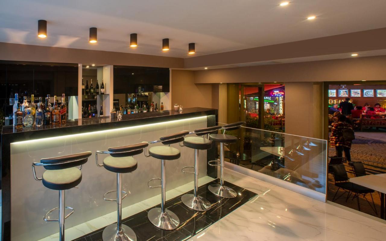 Tan - Special Category Otel