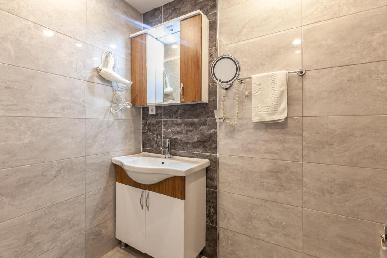Lale Sultan Apartment