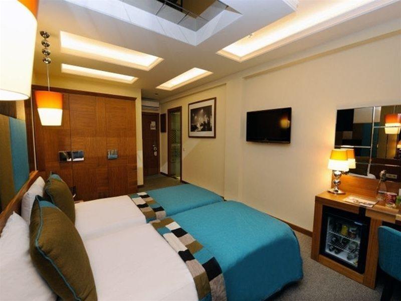 Collage Pera Hotel Istanbul