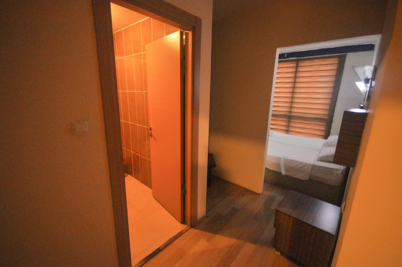 Hotel Blue *