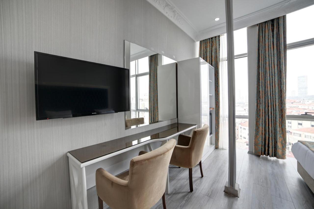 Hotel White Monarch