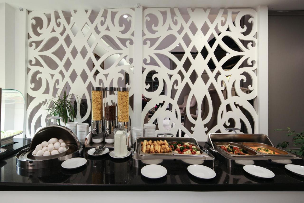 White Monarch Hotel 4*