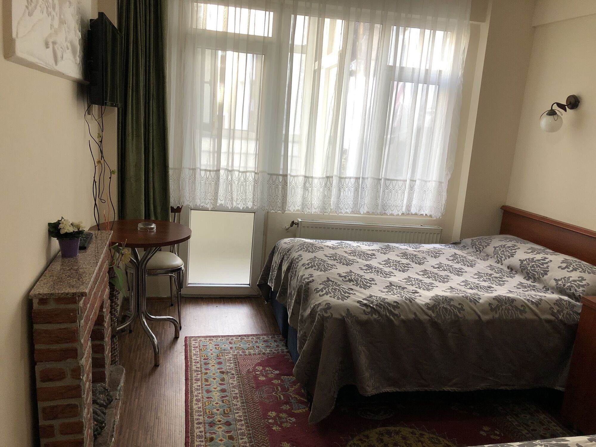Hotel Kadikoy Kervansaray 2*