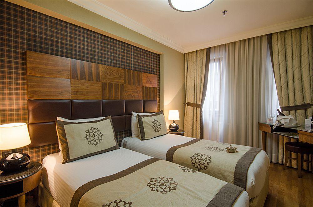 Arden Park & 4*