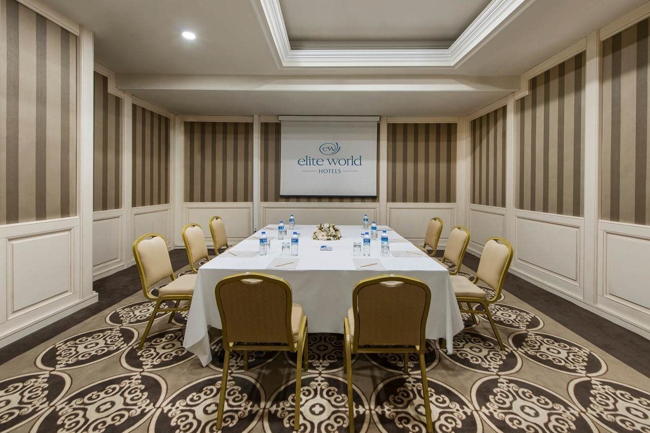 Elite World Comfy Taksim 4*