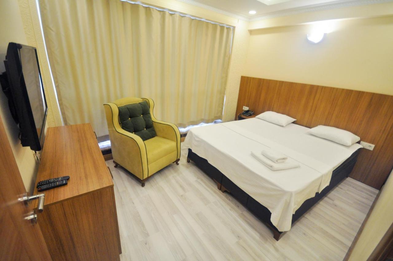 Blue Otel 2*