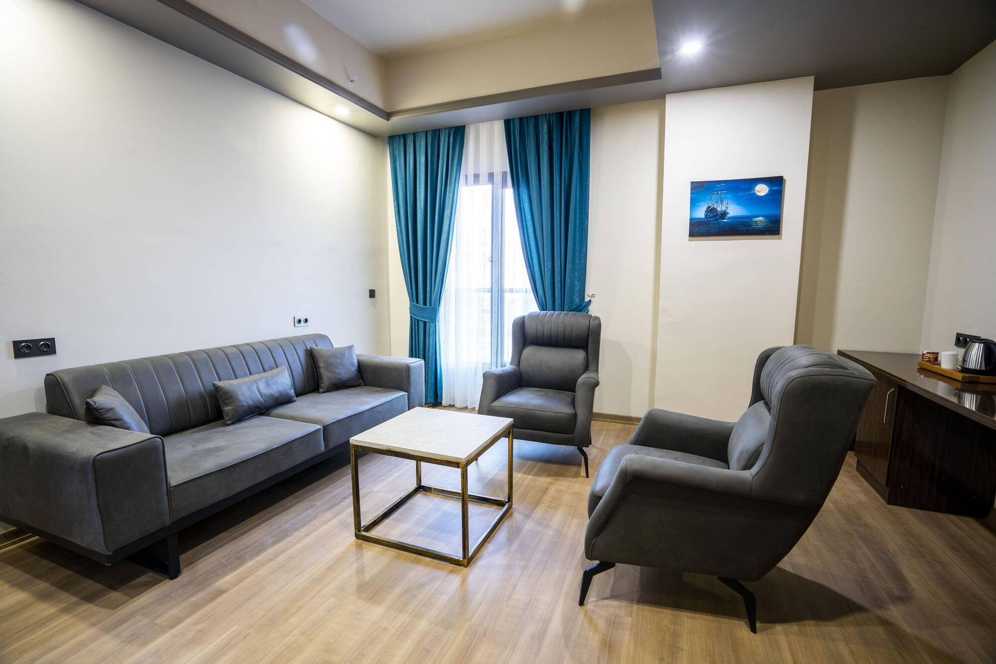 Mugwort & Hotel Istanbul