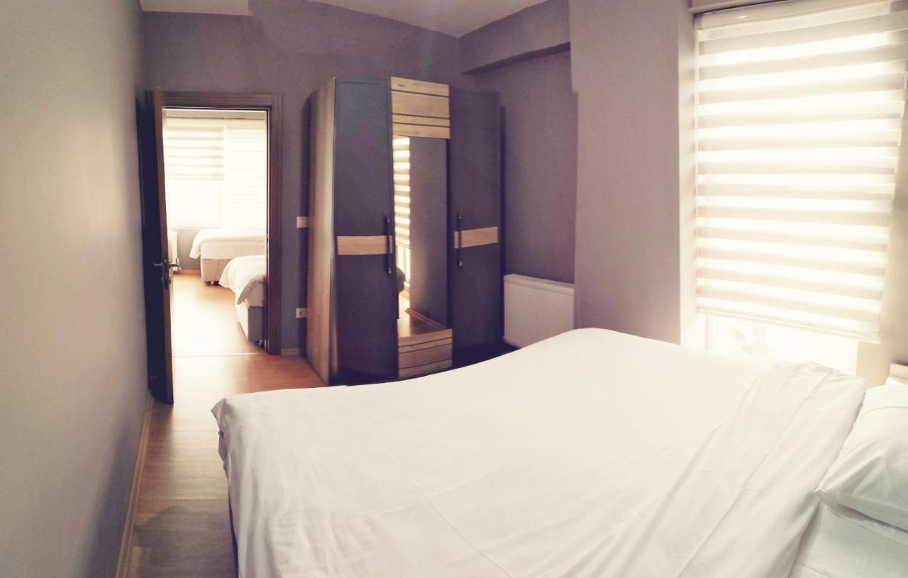 Academia Aparthotel *
