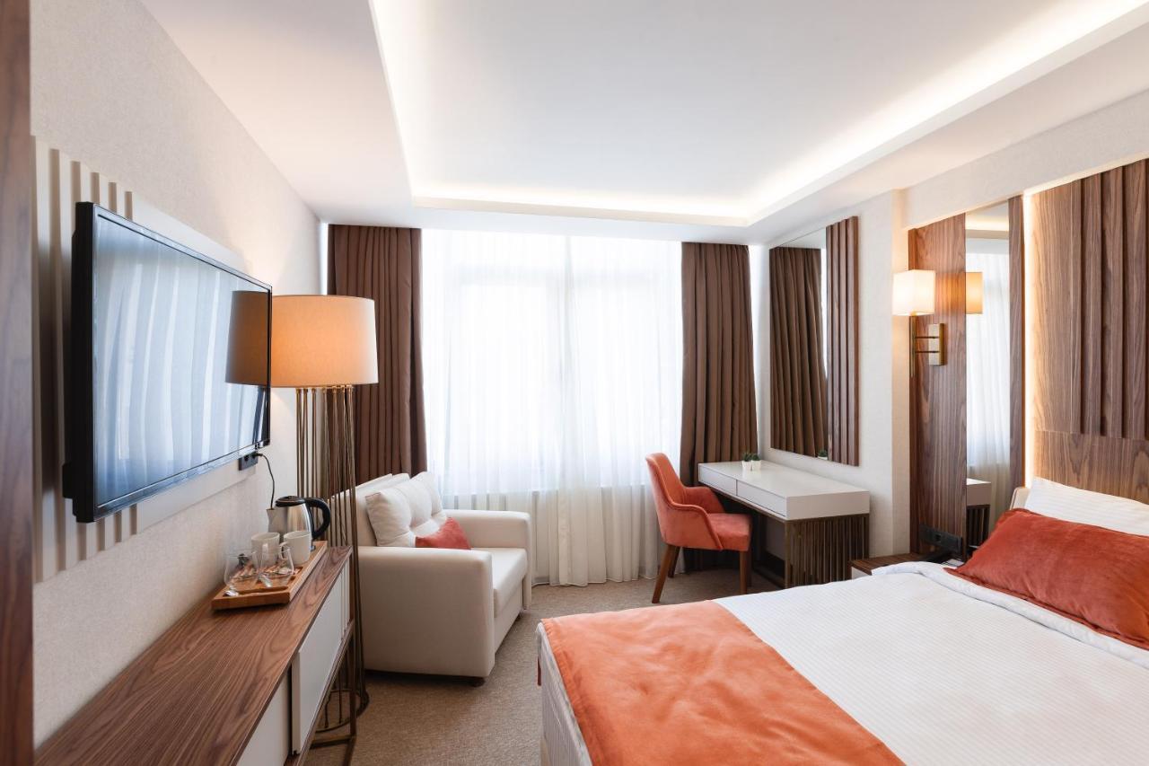 Hotel Sherry Karakoey