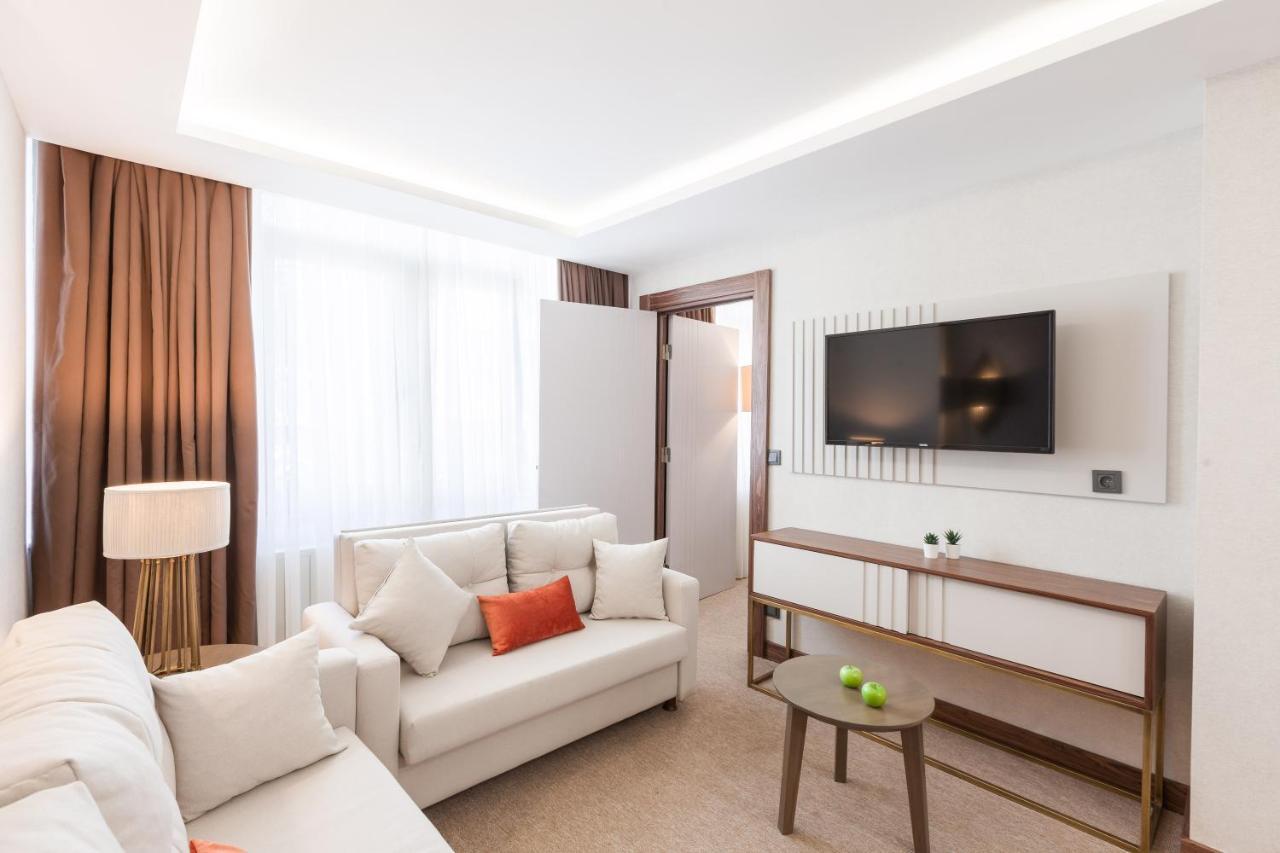 Sherry Karakoey Hotel