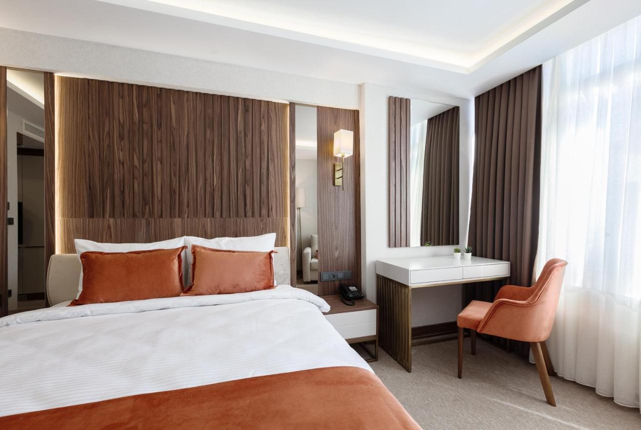 Sherry Karakoey Hotel 2*