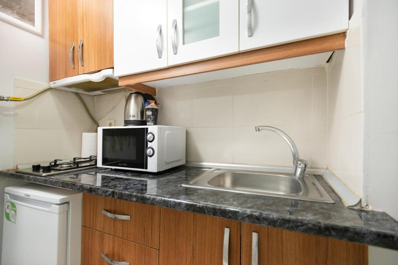 Aparthotel House 2*