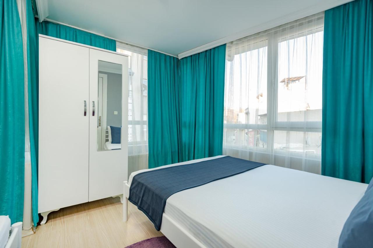 House Aparthotel 2*