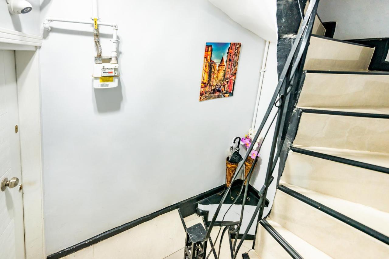 House Aparthotel 2*