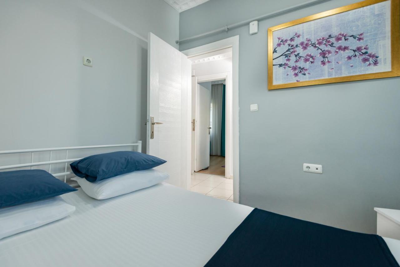 Aparthotel House 2*
