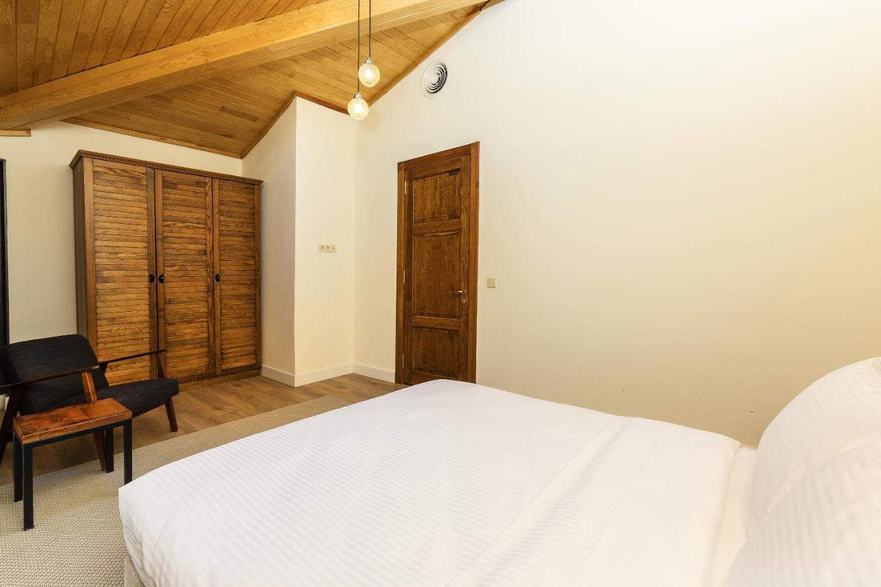 Aparthotel Raven Old 2*